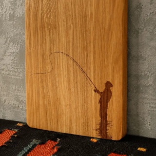 Deska do krojenia dębowa z rączką 39,5 x 13 x 2cm grawer wędkarz RYBA WOODEN